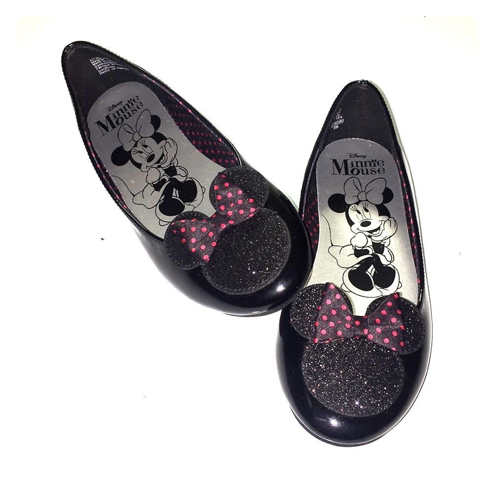 Minnie Mouse size 13. Never worn
